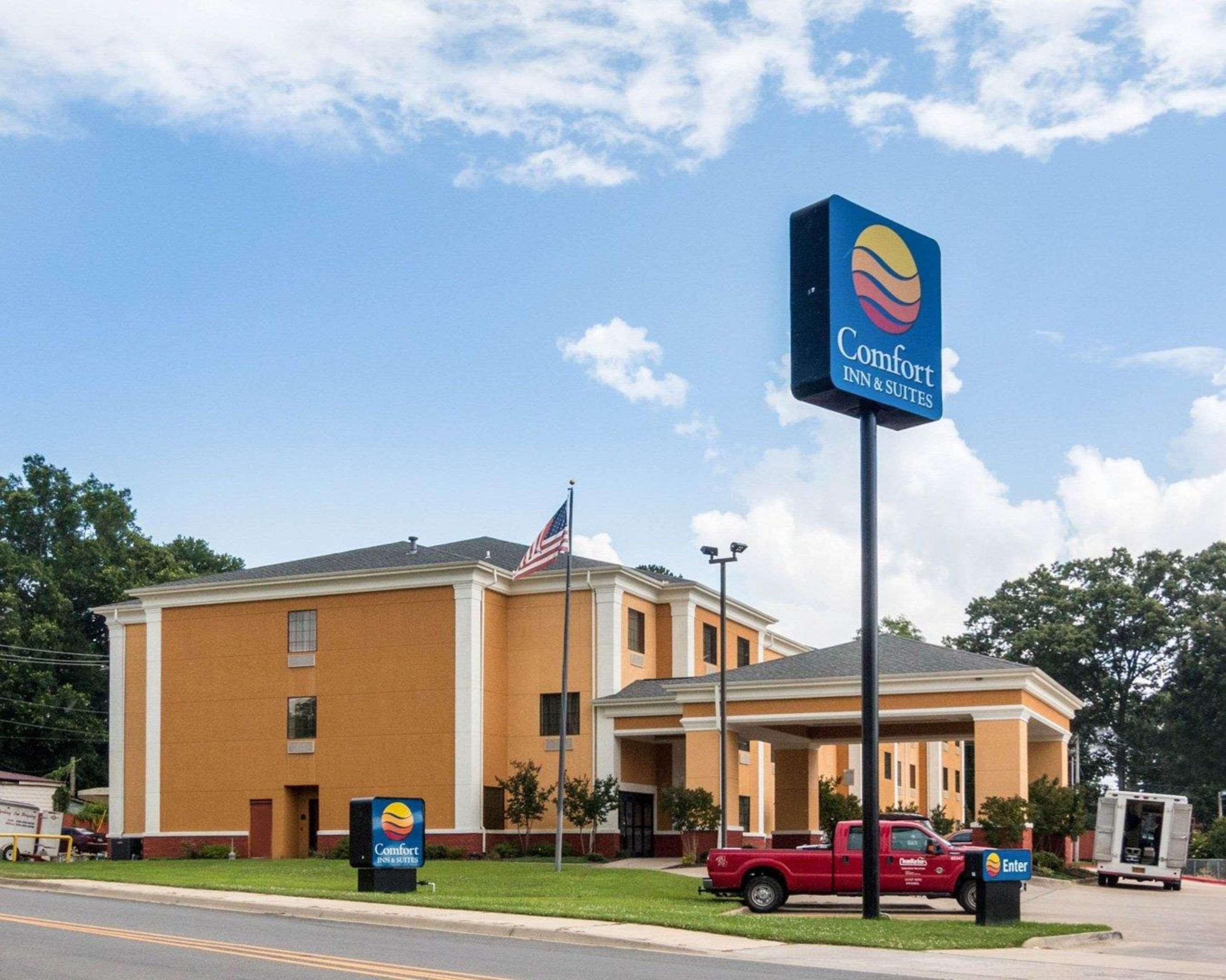 Comfort Inn & Suites El Dorado Exterior photo