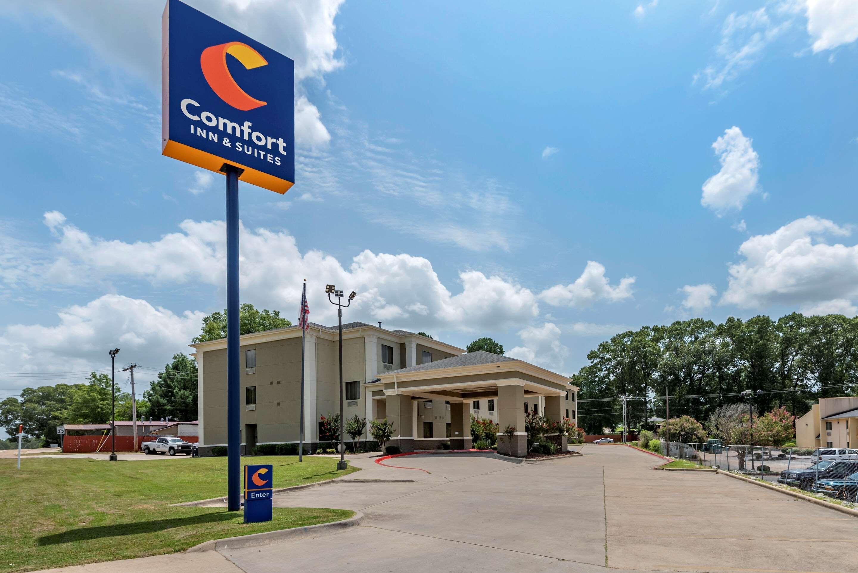 Comfort Inn & Suites El Dorado Exterior photo